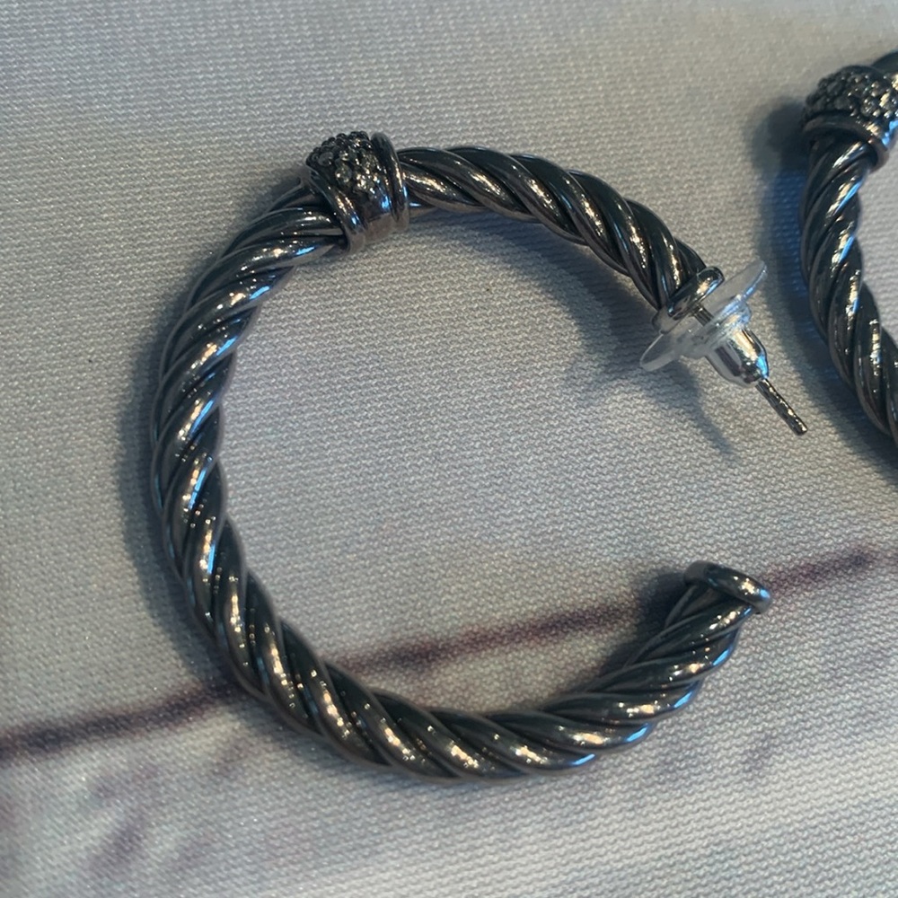 David Yurman Metro Cable Silver Diamond Hoop Earrings - Picture 2 of 8